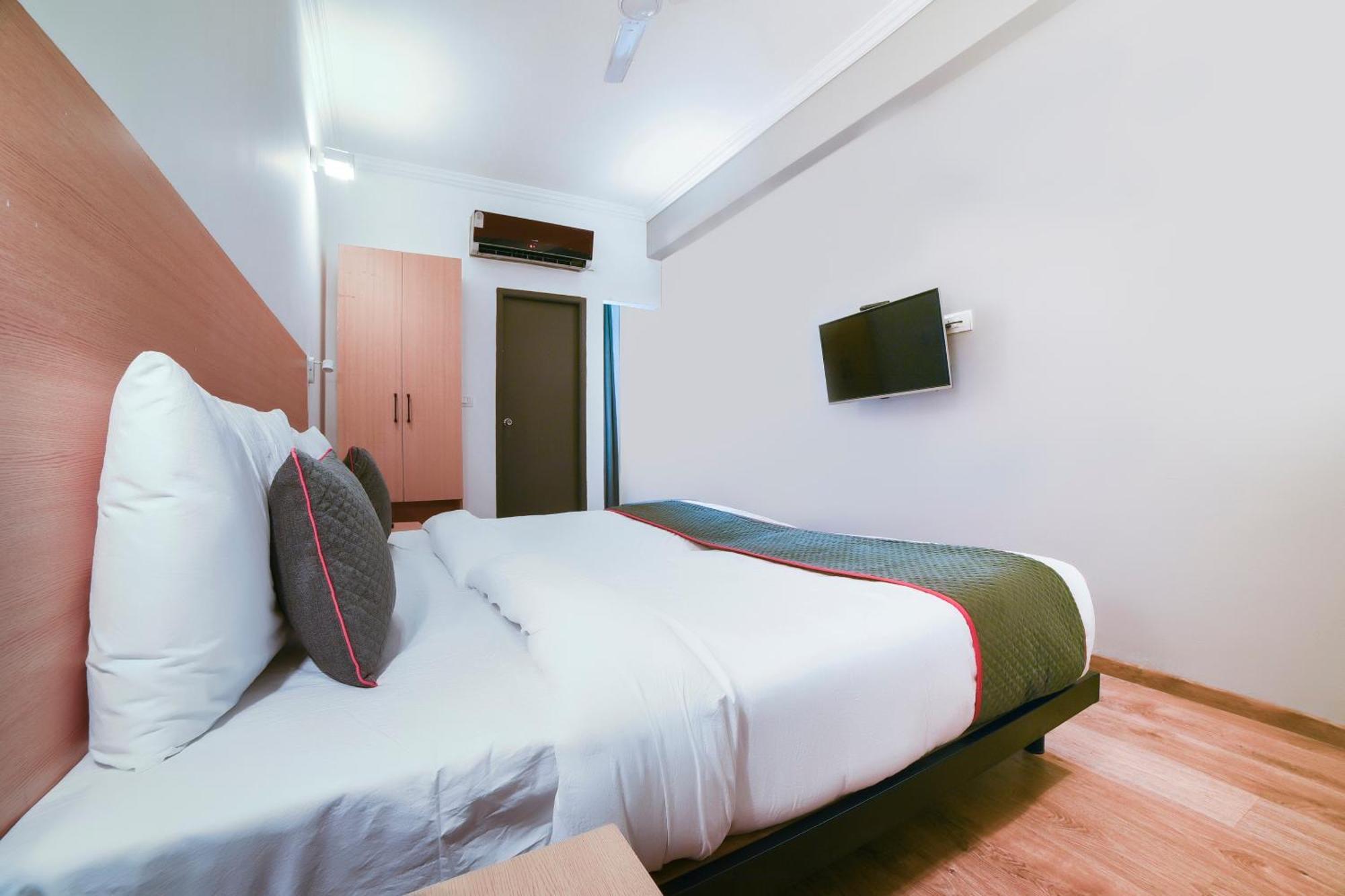 Collection O Vadapalani Hotel Chennai Ngoại thất bức ảnh