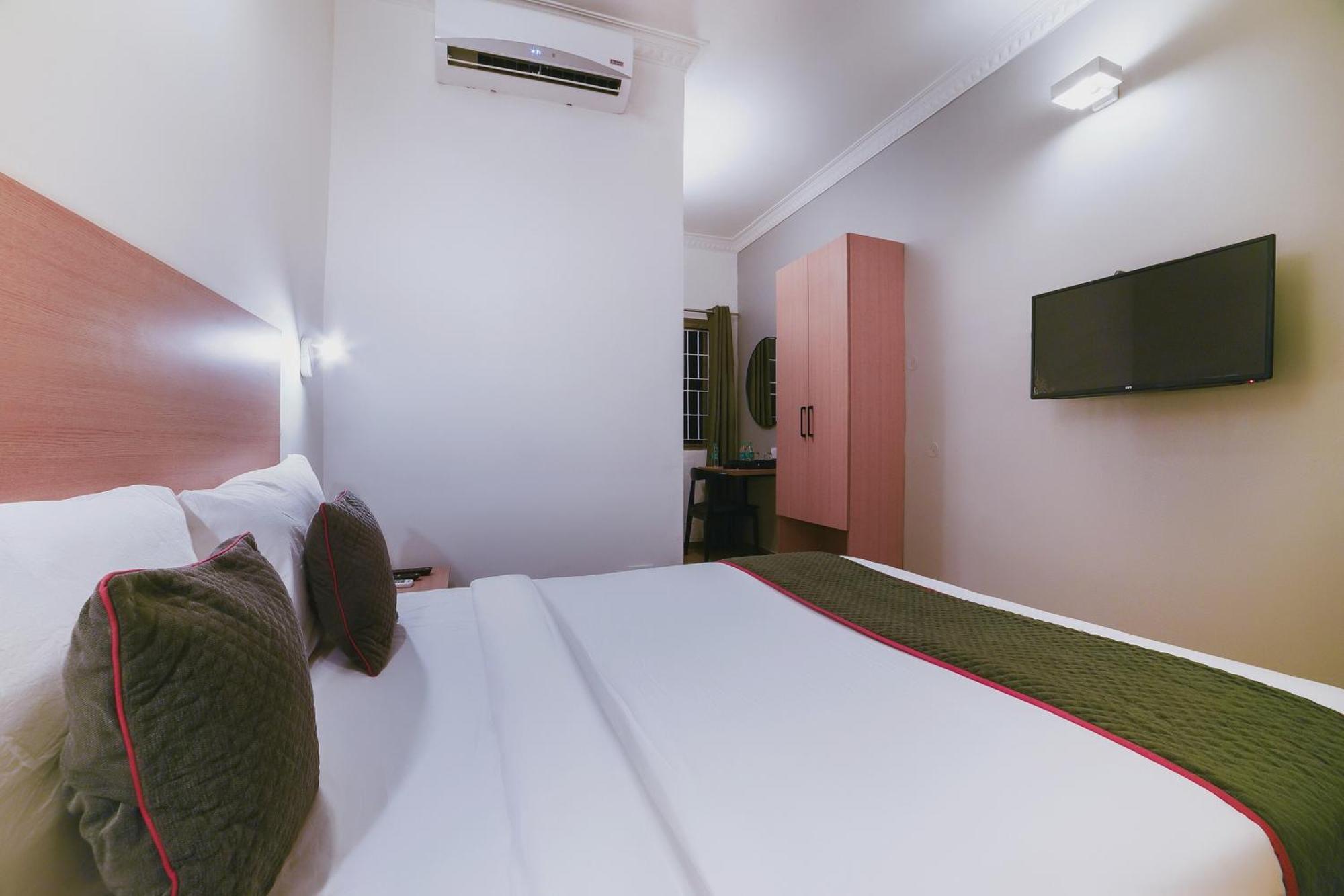 Collection O Vadapalani Hotel Chennai Ngoại thất bức ảnh