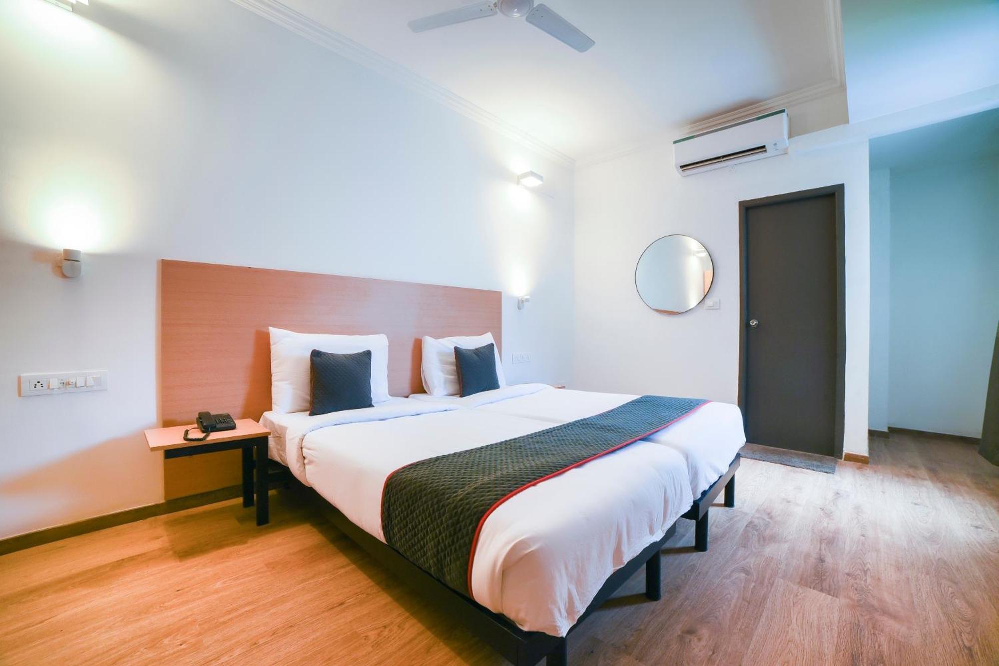 Collection O Vadapalani Hotel Chennai Ngoại thất bức ảnh