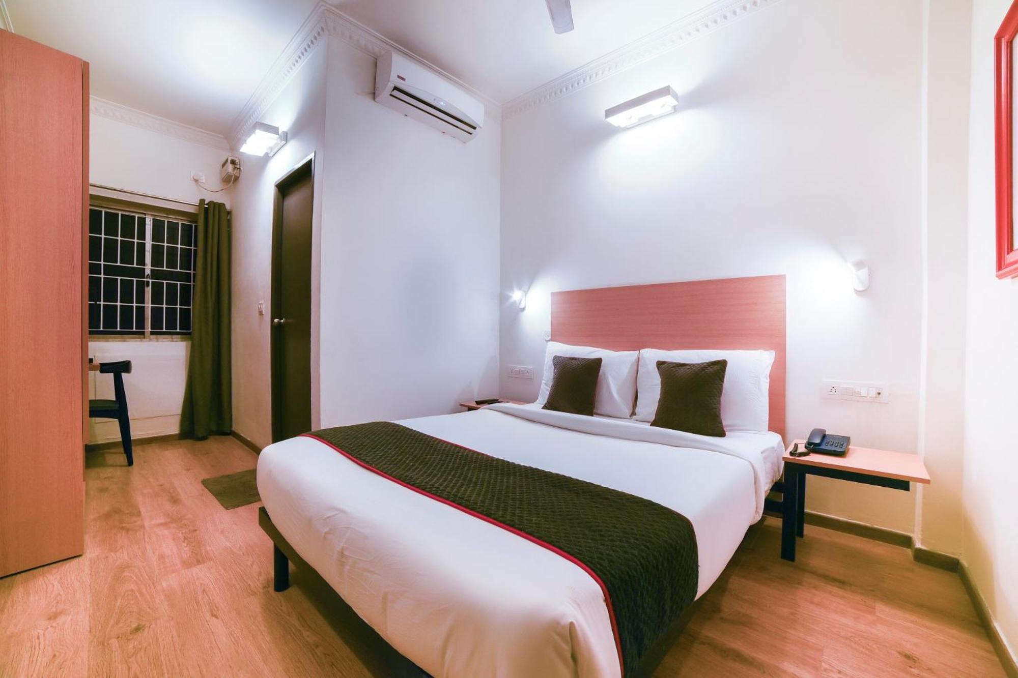 Collection O Vadapalani Hotel Chennai Ngoại thất bức ảnh
