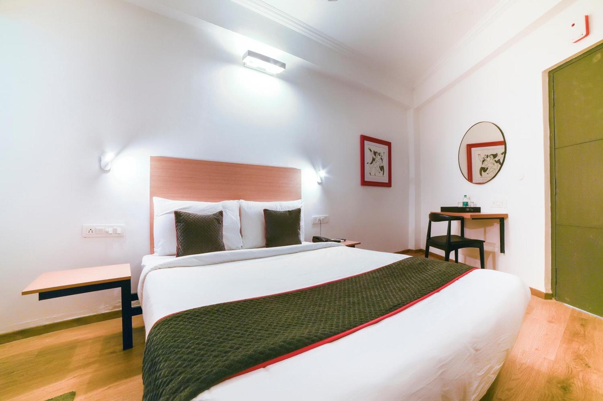 Collection O Vadapalani Hotel Chennai Ngoại thất bức ảnh