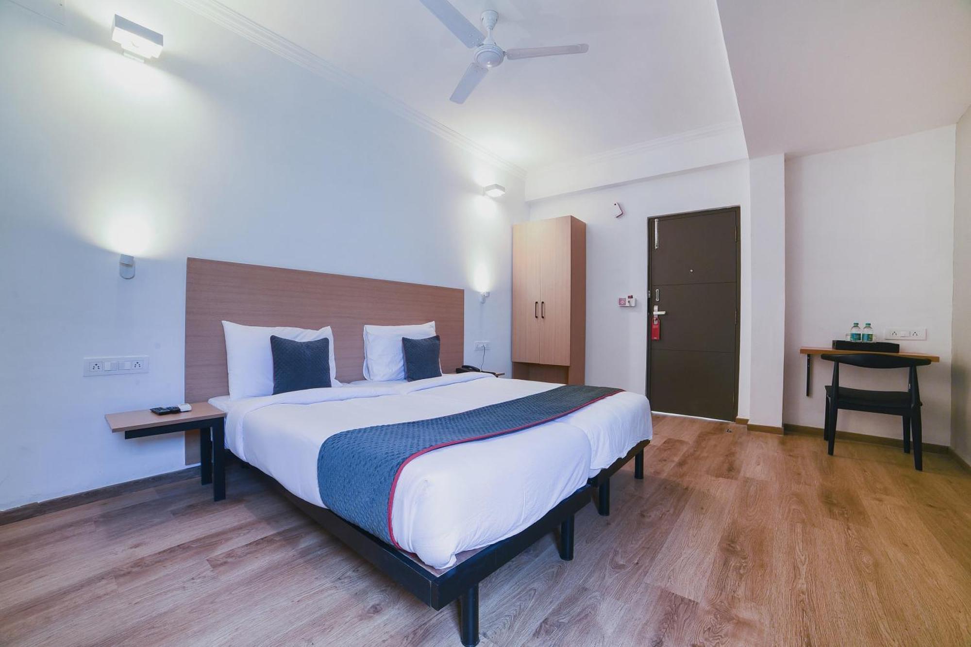 Collection O Vadapalani Hotel Chennai Ngoại thất bức ảnh